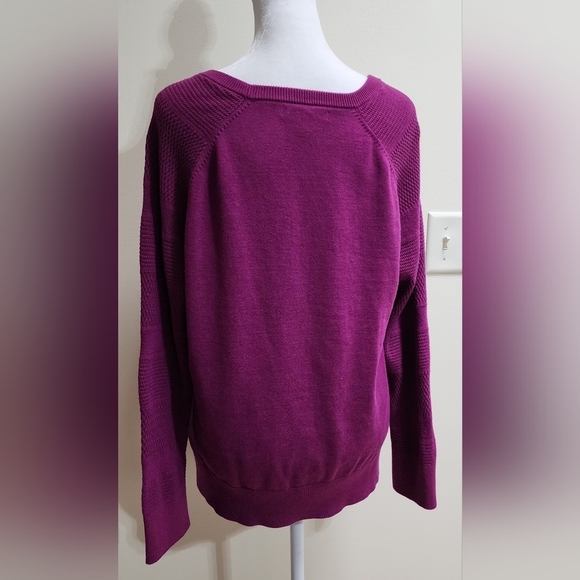 Banana Republic Mixed Textures Plum Purple Knit Pullover Sweater Size L - Picture 2 of 11